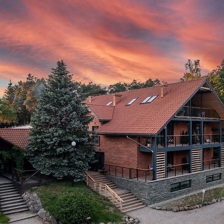 Roza Wiatrow Hotel Węgorzewo Exterior foto