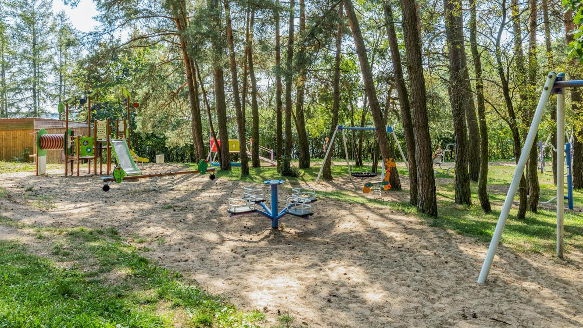 Roza Wiatrow Hotel Węgorzewo Exterior foto